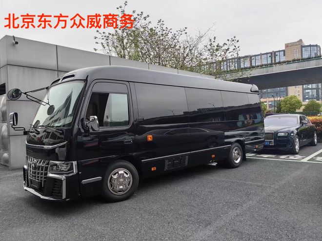 丰田考斯特4s店及参数图片现车(图2)
