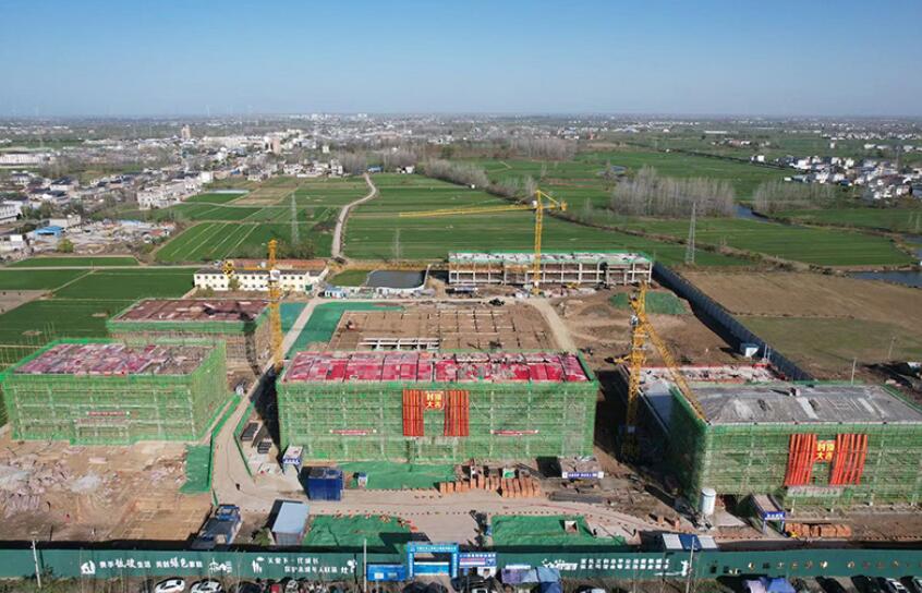 Kaiyun（中国体育）：中化三建承建的淮南公安系统基础设施项目首栋单体建筑封顶(图1)