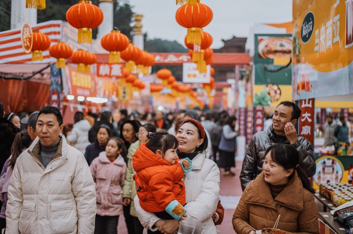 Kaiyun体育网站：守初心强“四力”助发展丨非遗赋彩庆新春乐山诗意年味惊艳出圈(图1)