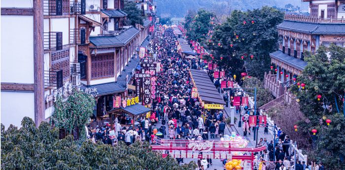 Kaiyun体育网站：守初心强“四力”助发展丨非遗赋彩庆新春乐山诗意年味惊艳出圈(图2)