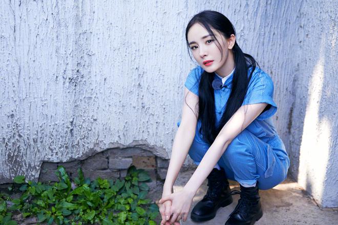 Kaiyun体育网站：娱乐连连看：迪丽热巴、肖战、杨幂、马天宇、张颂文、岳云鹏(图2)