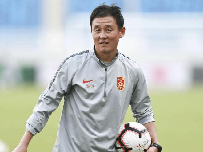 31小时募捐300万孙继海：家里没矿也能踢球要让中国人踢5大联赛(图1)