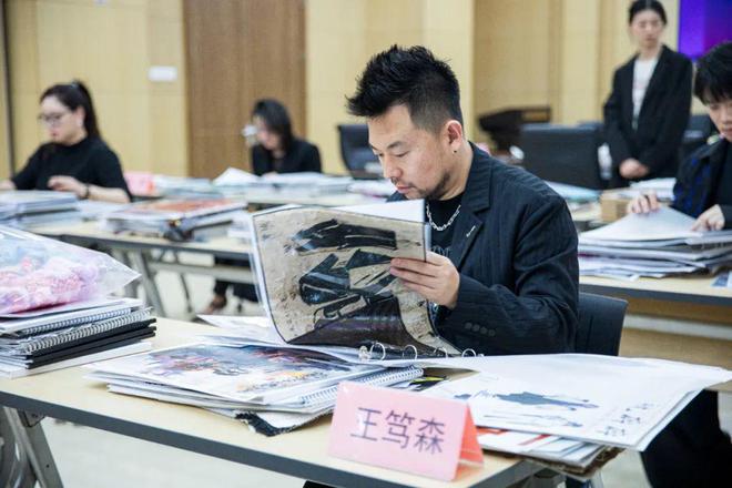 Kaiyun（中国体育）：21组入围效果图公布-第十四届“大浪杯”中国女装设计大赛初评结果公示(图4)