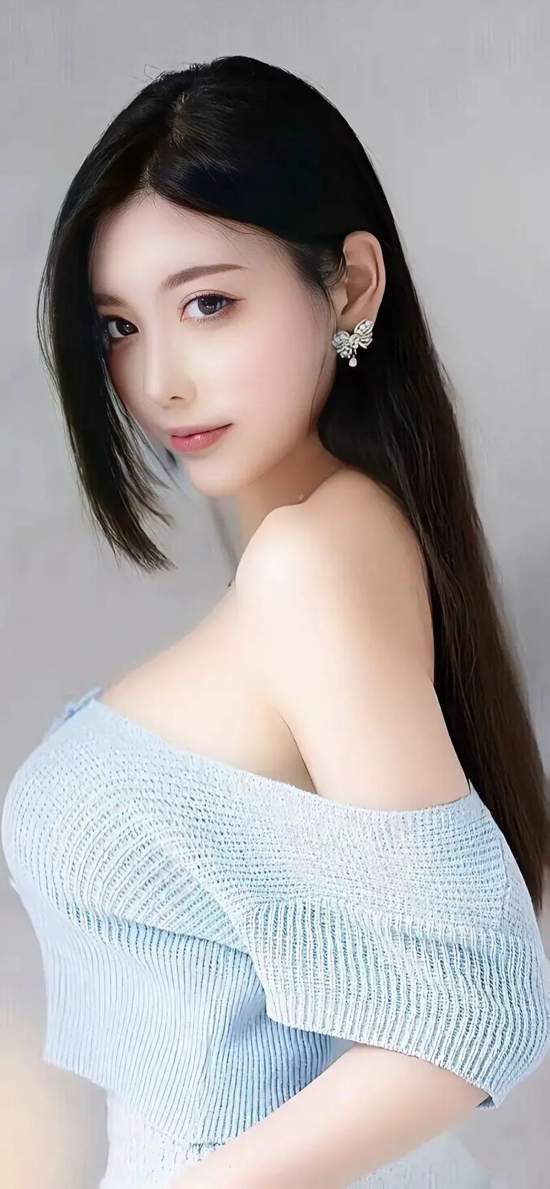 和外卖员在卫生间做V(图1)
