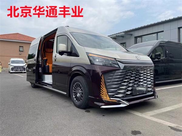 Kaiyun体育网站：丰田海狮7座高配版滨州4S店价格及试驾体验(图1)