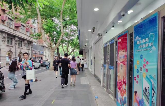 人气武康路上新“共享公厕地图”(图1)