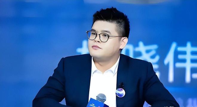 特步大公主豪宅首曝光！床大到随意翻滚黄金马桶、洗手池真豪横(图15)