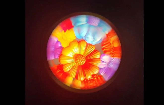 【元宇宙】三星展示用于虚拟现实的OLED技术像素密度达5000PPI、亮度15000尼特8KVR显示质量(图2)