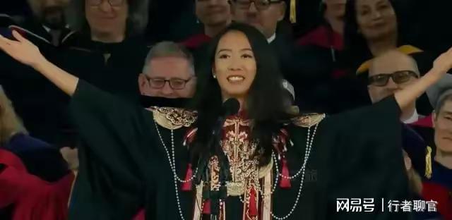 Kaiyun体育网站：哈佛演讲女孩被扒！父亲是高管母亲是律所股东演讲内容被指空洞(图4)