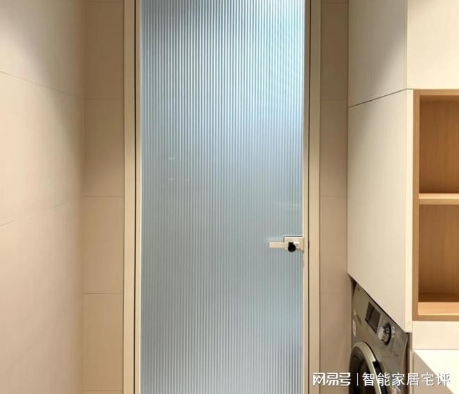 卫生间门用什么材料的门比较好？6种材料对比这样挑选不会错！(图1)