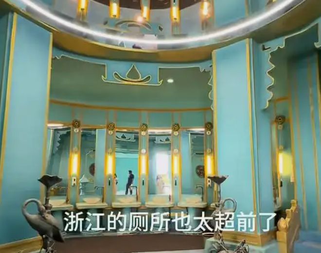 浙江湖州把厕所做成了“玉虚宫”——一座会冲水的修仙圣地(图2)
