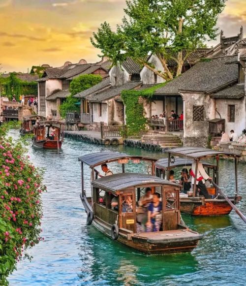 千万游客为何偏爱“商业乌镇”？(图3)