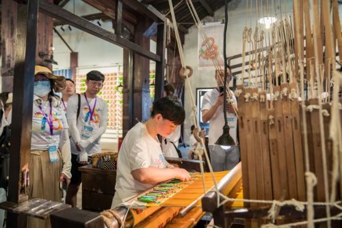 千万游客为何偏爱“商业乌镇”？(图6)