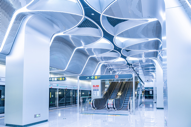 成都地铁17号线二期西大街站亮相!“少城文化”融入现代空间(图3)