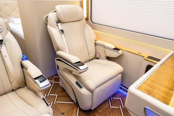 红旗国悦改装售价红旗国悦中巴车中国总店(图4)