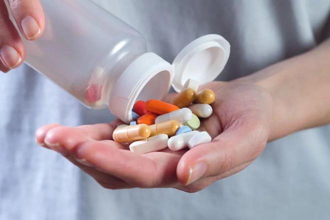 男孩上完厕所妈妈往马桶里看了一眼天塌了…天津人注意这些！(图3)