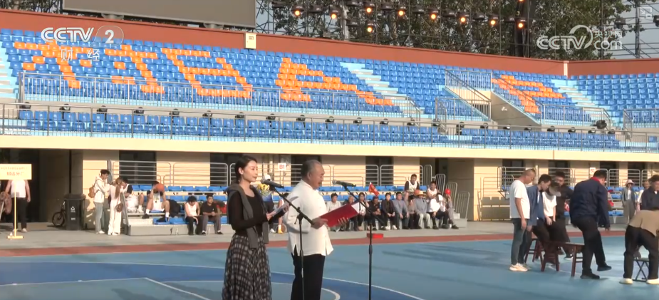 既是田间喜讯更是民生福祉提升多视角看农民生活变迁感受乡村振兴新图景(图5)