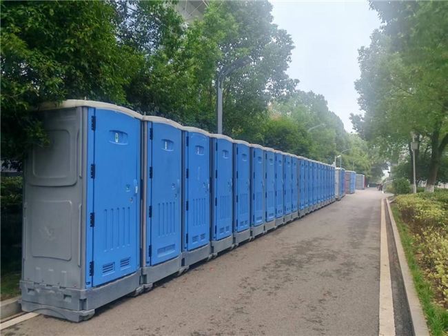 鹿源环卫：适配应急与品质场景打造移动便捷如厕新体验(图1)