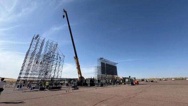 场地、票务、餐饮、交通全面升级！阿拉善梦想沙漠公园焕新迎客来(图1)