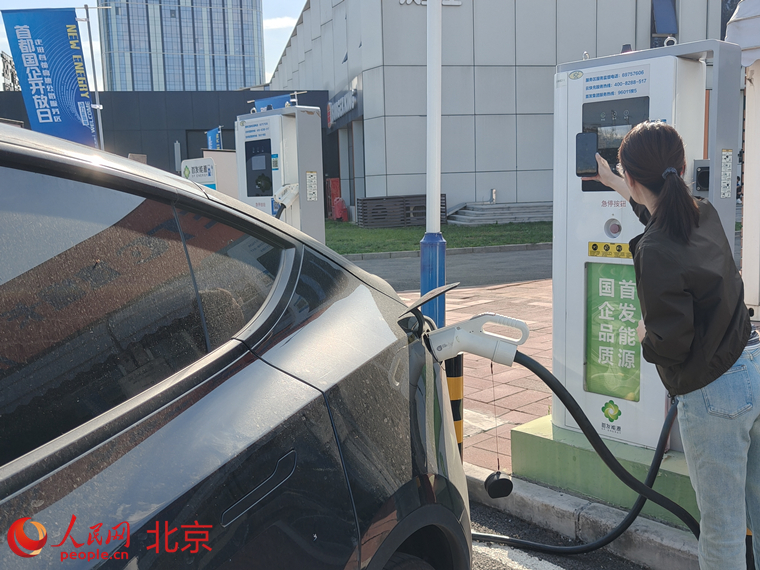 北京老字号市集“开进”高速路服务区(图2)