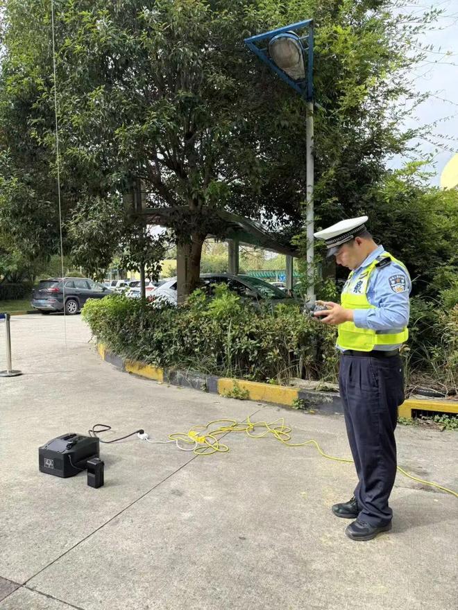 假期首日堵不堵？青浦高速实况来了！(图4)