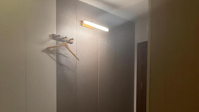 住酒店晚上为啥要留厕所灯?常在外住宿的人道出真相(图4)