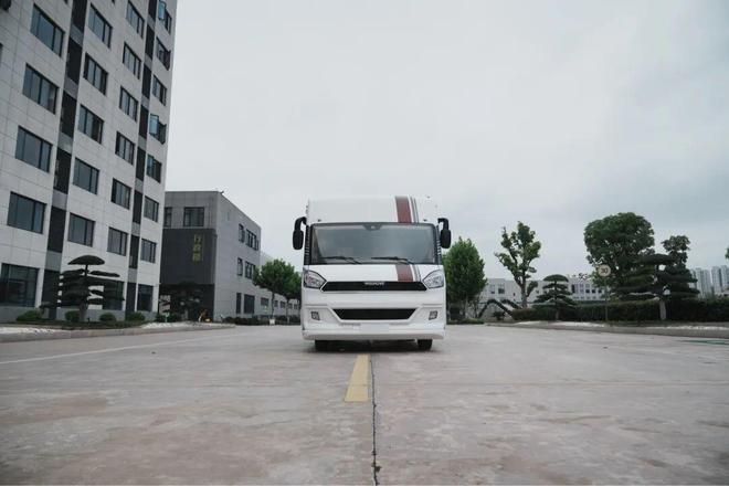 国内首款A型房车11月28亮相成都房车展优势太明显了(图6)