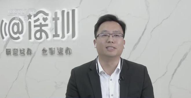 Kaiyun体育网站：火了！人称“深圳多管局局长”！小哥街头挑刺指哪修哪(图1)