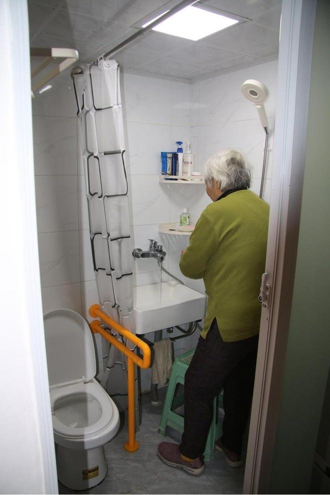 Kaiyun（中国体育）：定海路街道丨告别“拎马桶”！“一户都不能放弃”(图4)