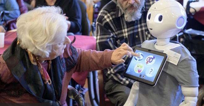 未来所有人养老恐怕都要依赖机器人照顾(图3)