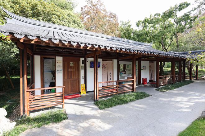 美观与智慧并存上海“小厕所”里的城市“大民生”(图2)