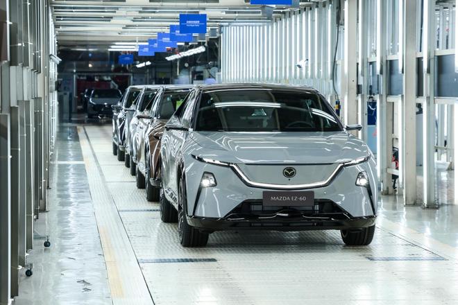 长安马自达EZ-60为啥能成为央视认证全球好车？(图3)