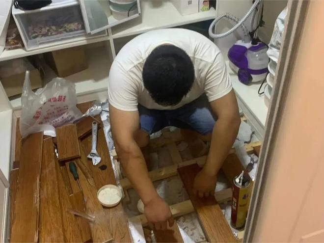 邻居把卫生间改成衣帽间我就看看不说线个月后她含泪拆掉了(图6)