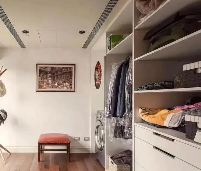 邻居把卫生间改成衣帽间我就看看不说线个月后她含泪拆掉了(图13)