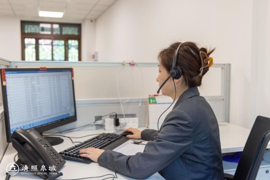 清照泉城明水古城度假区三小时内火速整改厕所挂钩(图3)