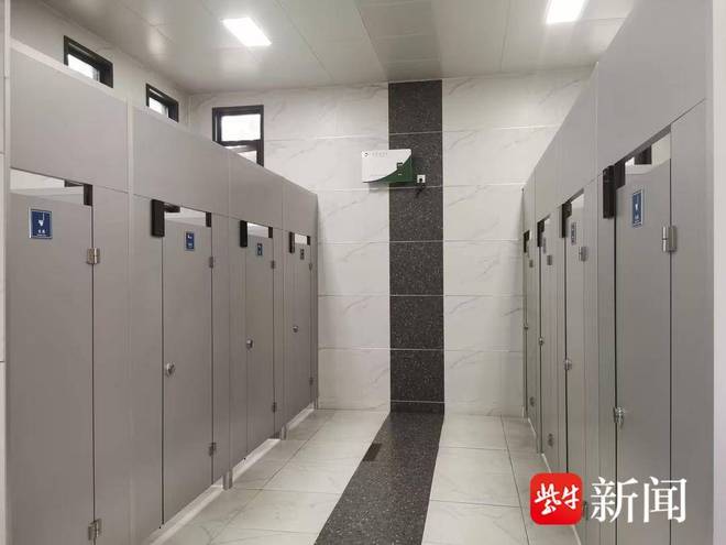 江苏的厕所升级成这样了？智能一体化适老适幼还能看书休憩(图4)