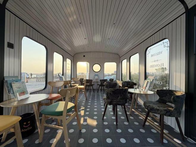 Kaiyun(中国体育):“鸟浪”奇观引客来(图3)