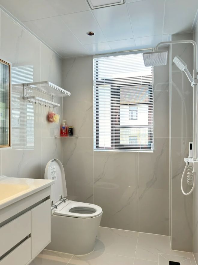 越来越多人买主卧带卫生间的房子不是矫情而是过来人的教训(图3)