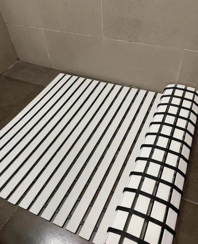 卫生间地砖不防滑怎么处理?(图1)