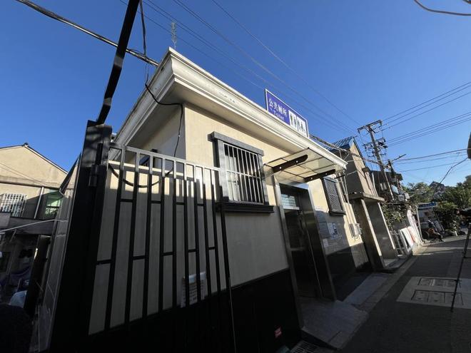 Kaiyun(中国体育):再见每天清晨公厕前排队倒马桶的日子|一平方米的改变有多难(图5)