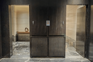 Kaiyun体育网站：焦点｜如厕先“猜”男女公厕标识抽象化为哪般？(图1)