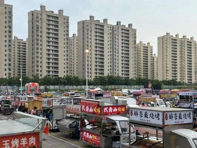 从扰民“野摊”到深夜食堂上海罗南夜集市如何在治理中转身？(图2)