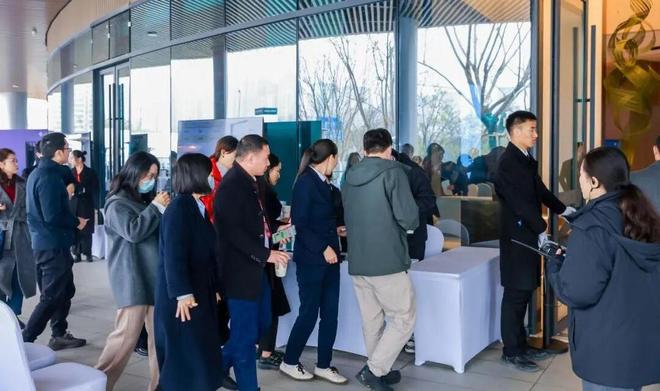 Kaiyun体育网站:哪些人适合去买大源那个“限价盘”(图1)