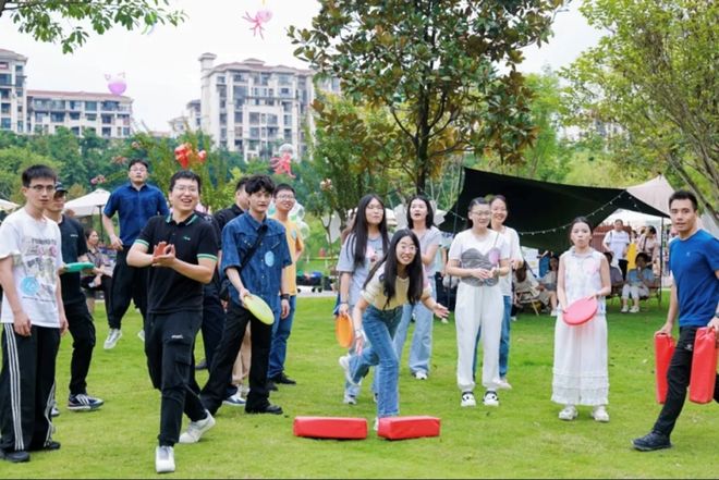 Kaiyun（中国体育）：城市治理进社区重庆大渡口城管搭建幸福生活新舞台(图2)