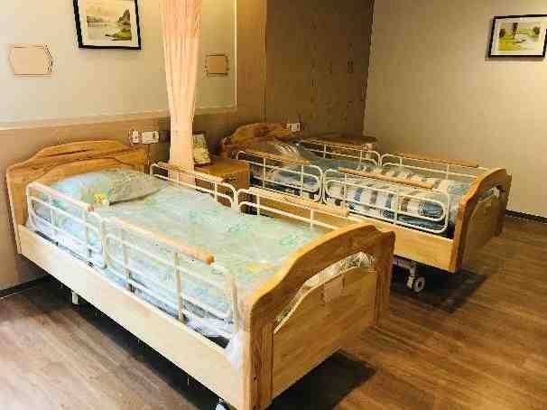 Kaiyun(中国体育):独居老人怕孤单?上海静安区曹家渡爱华养老院生活陪伴+文娱活动晚年有乐趣〔2025最新详情〕(图7)