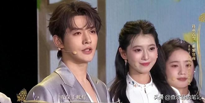 Kaiyun体育网站:2026年跨年晚会名单曝光看完明星名单厕所都不敢去上了(图1)