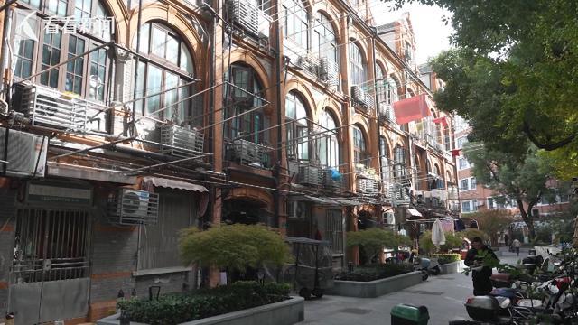 居民自愿放弃加装抽水马桶他们却不放弃…(图1)