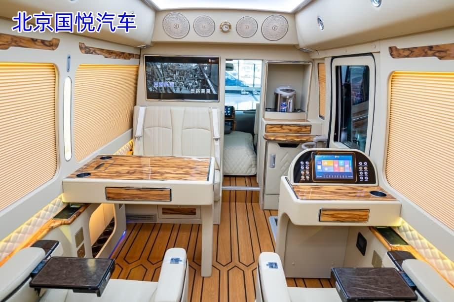 丰田考斯特7座房车新乡落地多少钱(图7)