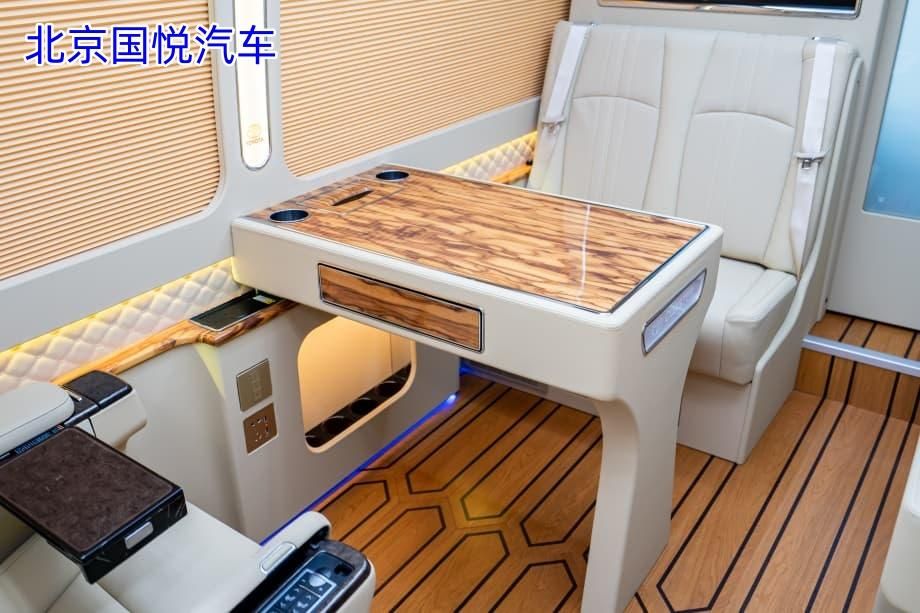 丰田考斯特7座房车新乡落地多少钱(图11)