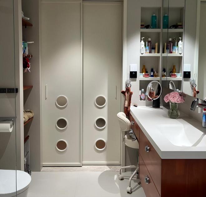 Kaiyun体育网站:卫生间6个“高级设计”若一个没有说明你家装修早就过时了(图2)